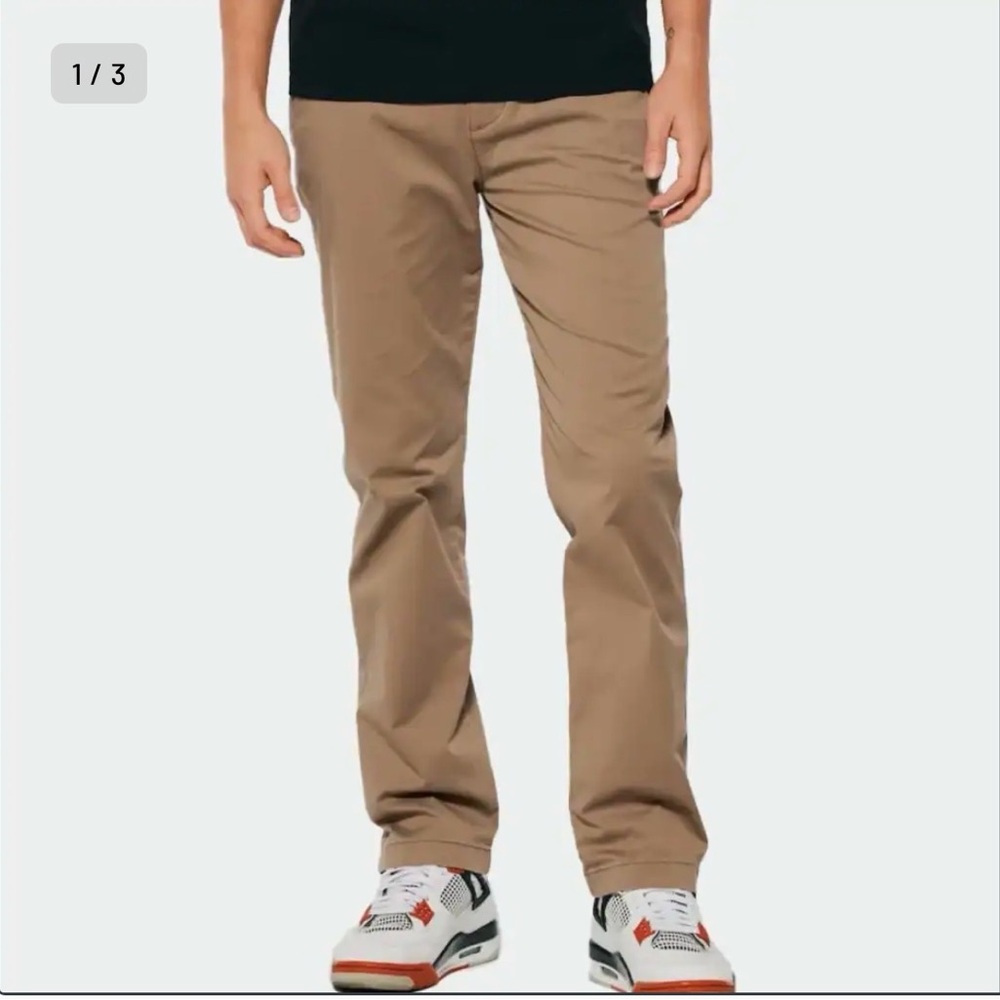 Hollister Slim Straight Chino Pants in Khaki 34/30